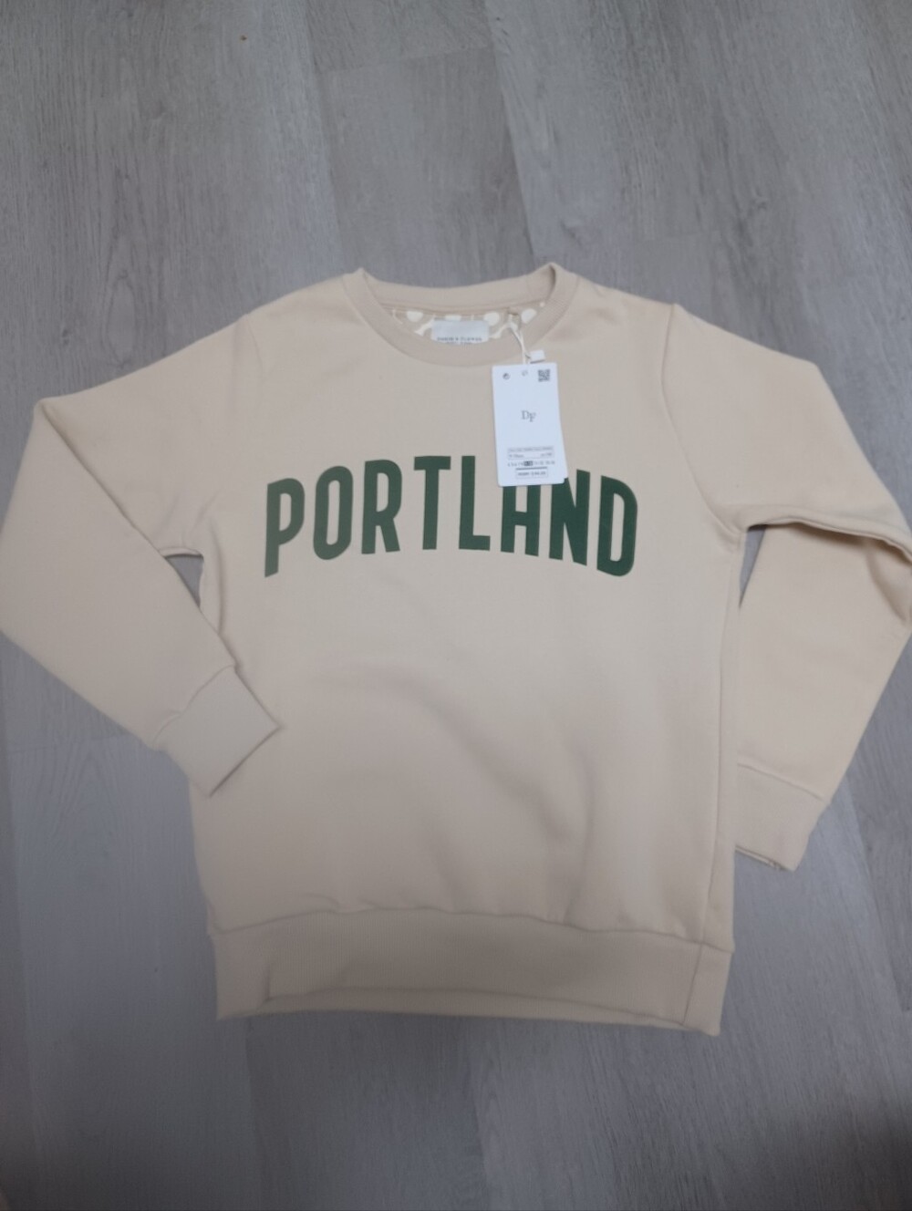NWT Denim & Flower Cream Pullover with Dark Green Lettering "PORTLAND"